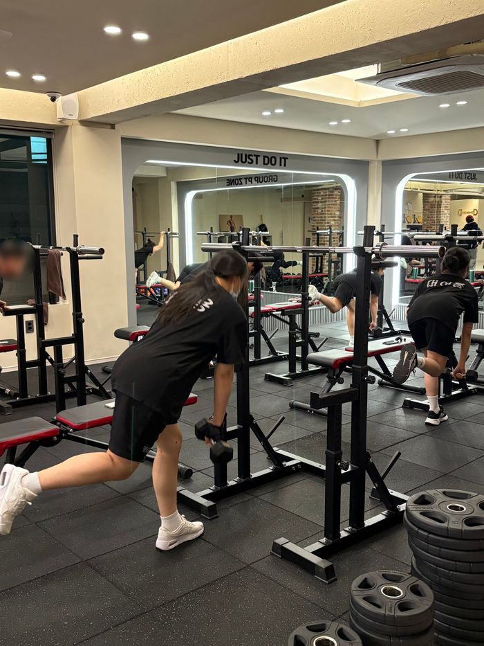 월요일 하체 수업 장면